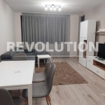 Дава се под наем Тристаен апартамент в Варна, Младост 1 - 87 кв.м за 700 € - Снимка #1