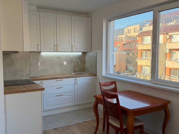 Двустаен апартамент в Варна, Бриз - 55 кв.м за 1530 €/кв.м - Снимка #1