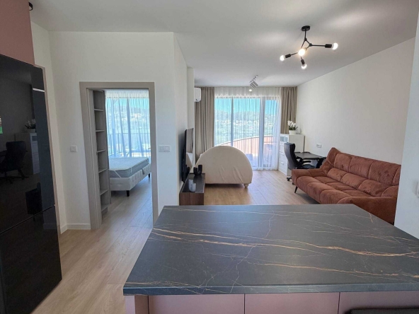 Двустаен апартамент в к.к. Св.Св. Константин и Елена - 118 кв.м за 1163 €/кв.м - Снимка #1