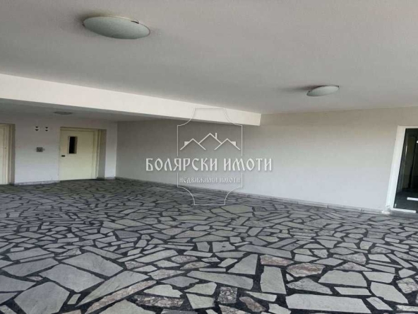 Офис в Велико Търново, Център - 433 кв.м за 539 €/кв.м - Снимка #1