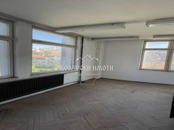 Офис в Велико Търново, Център - 433 кв.м за 539 €/кв.м - Снимка #1