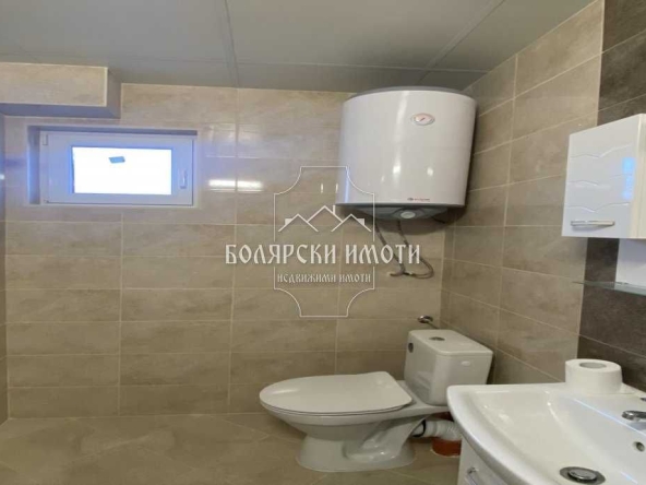 Дава се под наем Едностаен апартамент в Велико Търново, Център - 40 кв.м за 229.5 € - Снимка #1