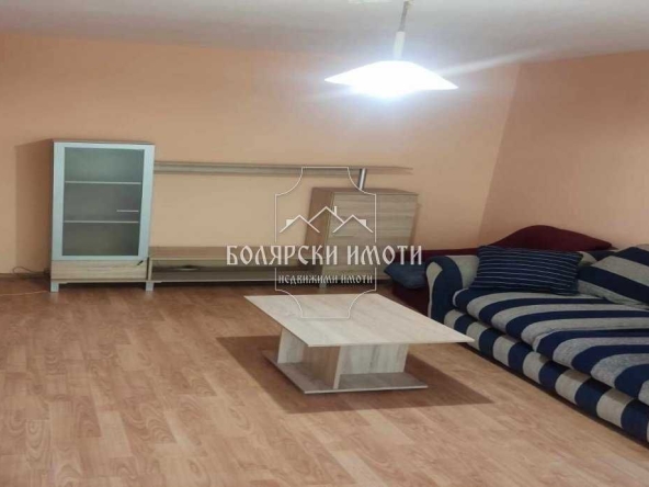 Дава се под наем Тристаен апартамент в Велико Търново, Бузлуджа - 80 кв.м за 306 € - Снимка #1