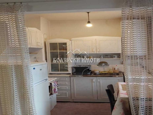 Дава се под наем Едностаен апартамент в Велико Търново, Център - 35 кв.м за 164.22 € - Снимка #1