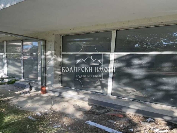 Магазин в Велико Търново, Бузлуджа - 104 кв.м за 1016 €/кв.м - Снимка #1