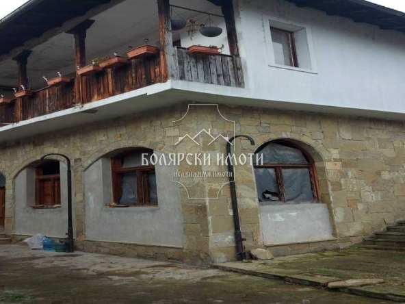 Многостаен апартамент в Велико Търново, Асенов - 195 кв.м за 256 €/кв.м - Снимка #1