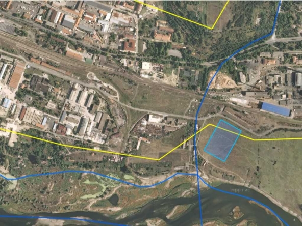 Парцел в Кърджали, Промишлена зона - Изток - 15000 кв.м за 100 €/кв.м - Снимка #1