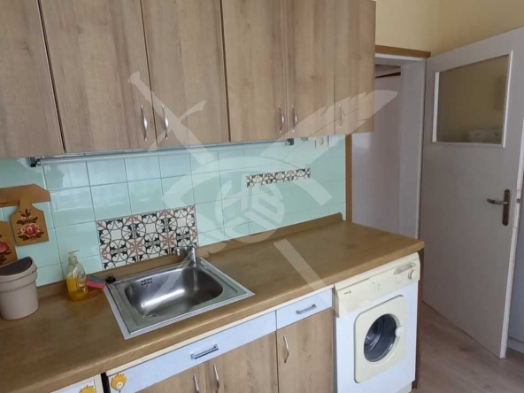 Дава се под наем Тристаен апартамент в София, Лозенец - 97 кв.м за 830 € - Снимка #1