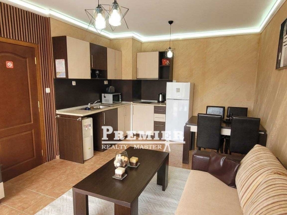 Двустаен апартамент в к.к. Слънчев бряг - 61 кв.м за 1378 €/кв.м - Снимка #1
