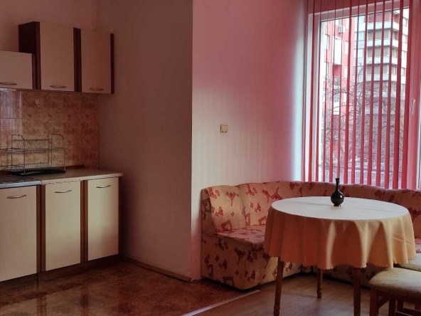 Двустаен апартамент в София, Красно село - 73 кв.м за 3288 €/кв.м - Снимка #1