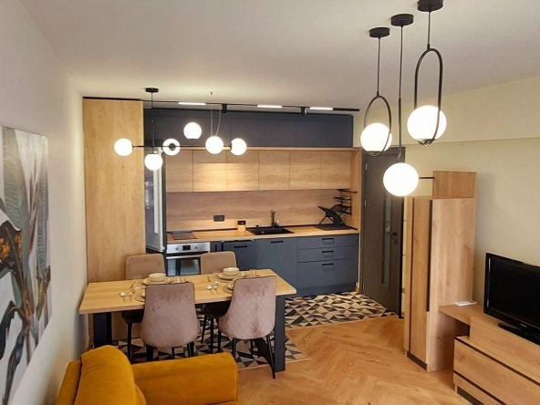 Дава се под наем Двустаен апартамент в Пловдив, Каменица 2 - 65 кв.м за 548.25 € - Снимка #1