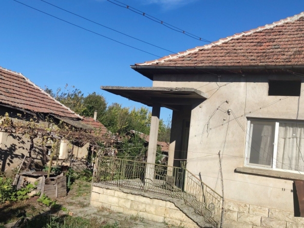 Къща в Койнаре - 100 кв.м за 210 €/кв.м - Снимка #1