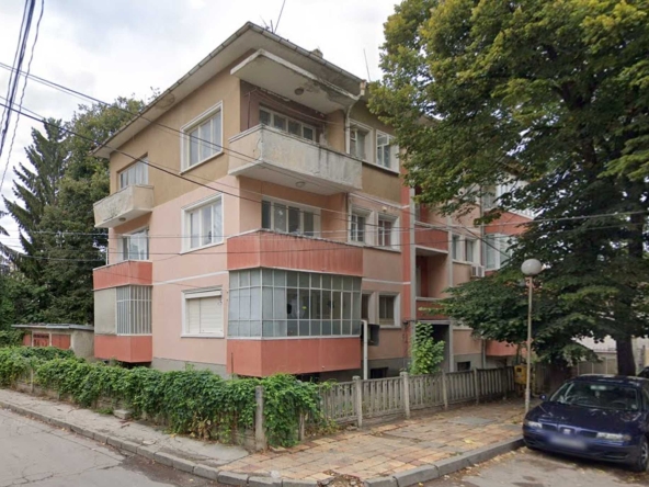 Тристаен апартамент в София, 7-ми 11-ти километър - 98 кв.м за 1256 €/кв.м - Снимка #1