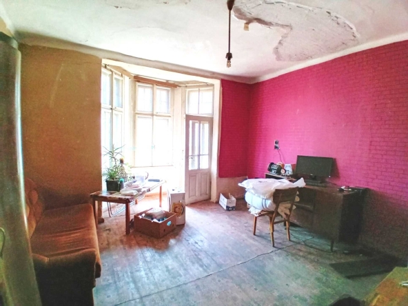 Етаж от къща в София, Център - 91 кв.м за 841 €/кв.м - Снимка #1