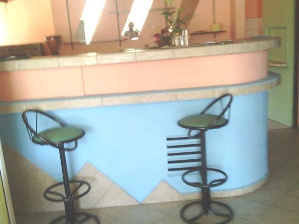 Дава се под наем Заведение в Бургас, Меден рудник - зона Г - 63 кв.м за 300 € - Снимка #1