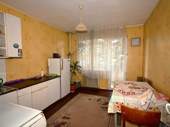 Двустаен апартамент в Перник, Център - 67 кв.м за 1448 €/кв.м - Снимка #1