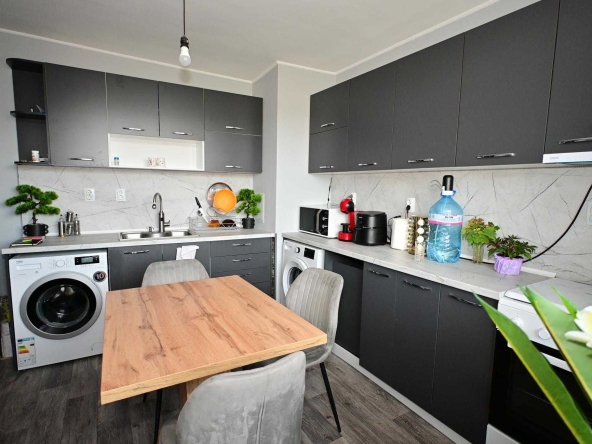 Мезонет в Перник, Изток - 142 кв.м за 1060 €/кв.м - Снимка #1