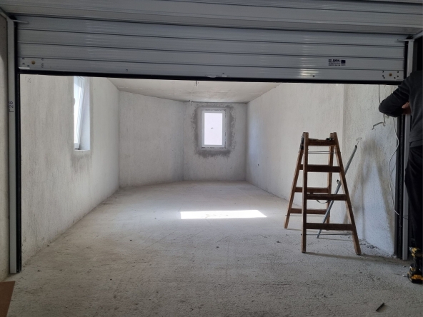 Дава се под наем Гараж / Паркомясто в Стара Загора, Железник - изток - 25 кв.м за 61.2 € - Снимка #1