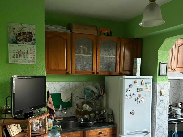 Дава се под наем Двустаен апартамент в Бургас, Меден рудник - зона А - 50 кв.м за 225 € - Снимка #1