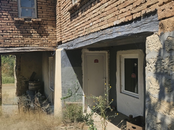 Къща в с. Пет могили, Област Шумен - 150 кв.м за 51 €/кв.м - Снимка #1