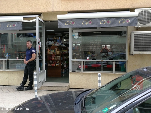 Дава се под наем Магазин в София, Овча купел 1 - 65 кв.м за 1019.49 € - Снимка #1