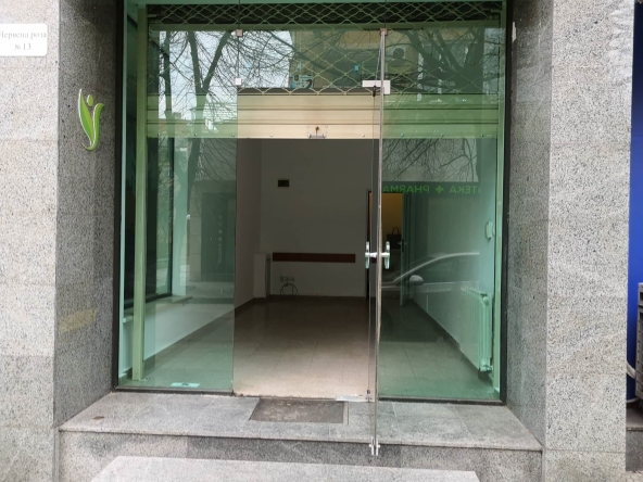 Дава се под наем Магазин в София, Стрелбище - 30 кв.м за 408 € - Снимка #1
