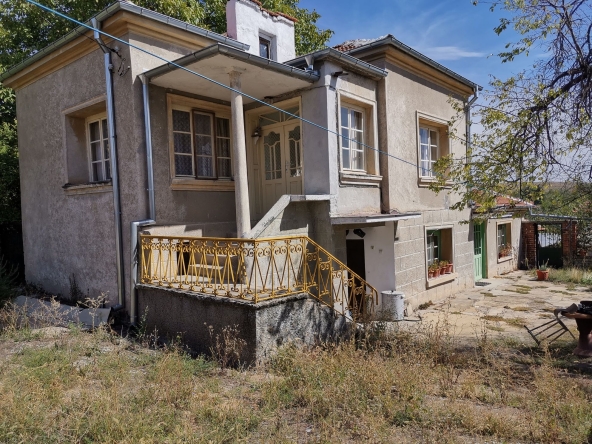 Къща в с. Средно градище, Област Стара Загора - 120 кв.м за 405 €/кв.м - Снимка #1