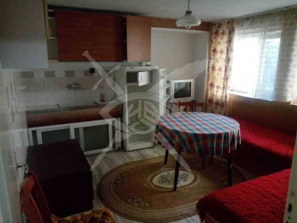 Дава се под наем Етаж от къща в Варна, Галата - 40 кв.м за 150 € - Снимка #1