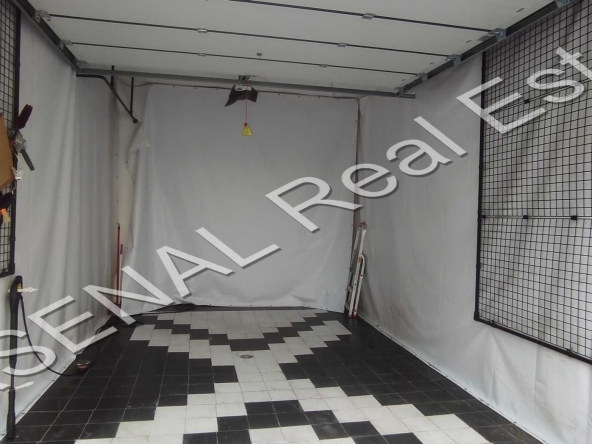 Дава се под наем Гараж / Паркомясто в София, Център - 24 кв.м за 180 € - Снимка #1