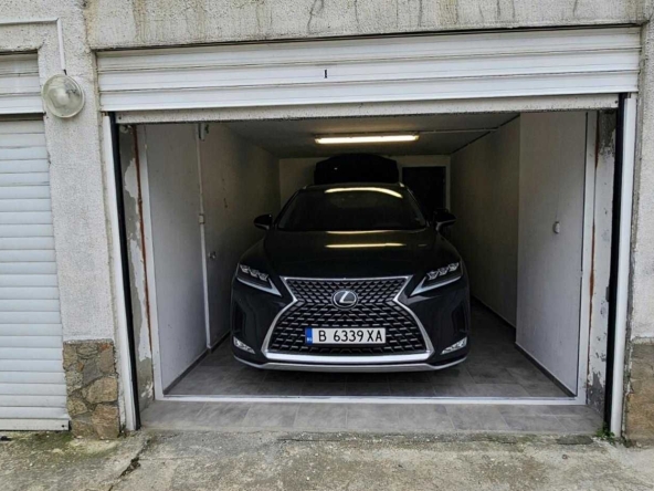 Дава се под наем Гараж / Паркомясто в Варна, Виница - 20 кв.м за 99.45 € - Снимка #1