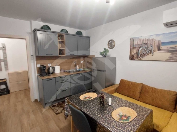 Дава се под наем Двустаен апартамент в Варна, Червен площад - 58 кв.м за 675 € - Снимка #1