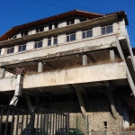 Хотел в Тетевен - 4853 кв.м за 73 €/кв.м - Снимка #1