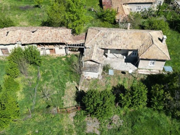 Къща в с. Здравец, Област Търговище - 100 кв.м за 550 €/кв.м - Снимка #1