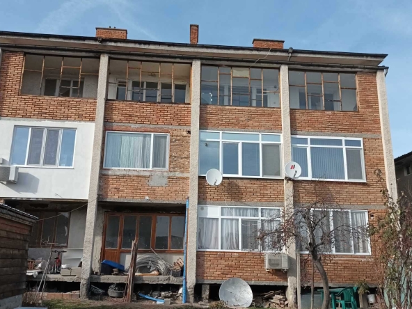 Тристаен апартамент в Хисаря - 110 кв.м за 537 €/кв.м - Снимка #1