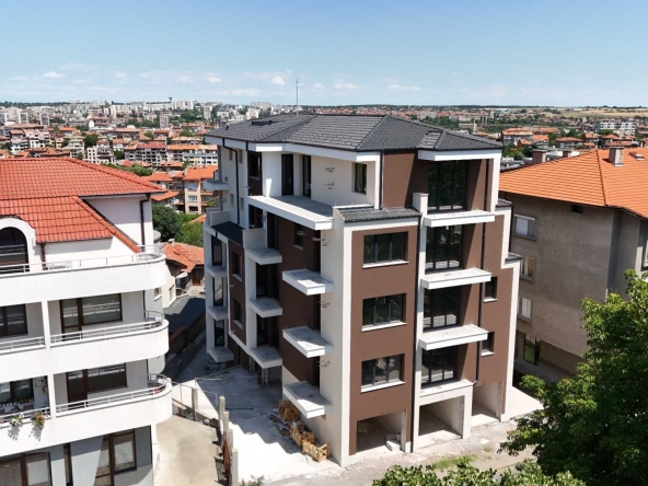 Многостаен апартамент в Хасково, Тракийски - 169 кв.м за 998 €/кв.м - Снимка #1