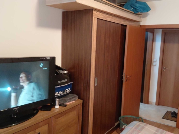 Дава се под наем Двустаен апартамент в Пловдив, Гагарин - 70 кв.м за 357 € - Снимка #1