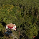 Къща в с. Драгневци, Област Габрово - 100 кв.м за 1400 €/кв.м - Снимка #1