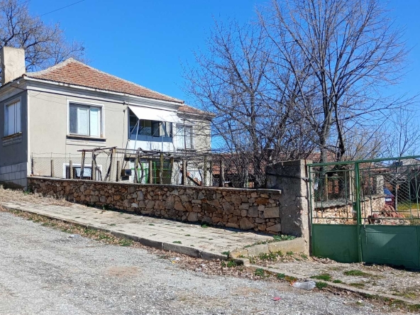 Къща в с. Младиново, Област Хасково - 120 кв.м за 525 €/кв.м - Снимка #1