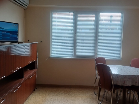 Дава се под наем Едностаен апартамент в Казанлък - 45 кв.м за 149.43 € - Снимка #1