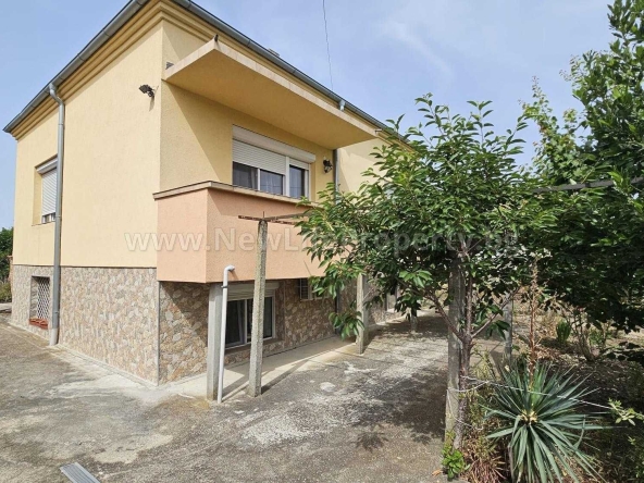 Къща в Камено - 132 кв.м за 1023 €/кв.м - Снимка #1