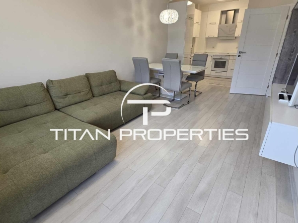 Дава се под наем Двустаен апартамент в Варна, Бриз - 66 кв.м за 1000 € - Снимка #1