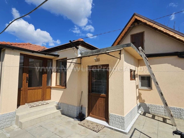 Къща в с. Оризаре, Област Бургас - 104 кв.м за 1443 €/кв.м - Снимка #1