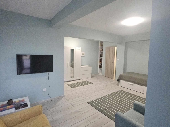 Дава се под наем Едностаен апартамент в Варна, Окръжна болница - 55 кв.м за 350 € - Снимка #1