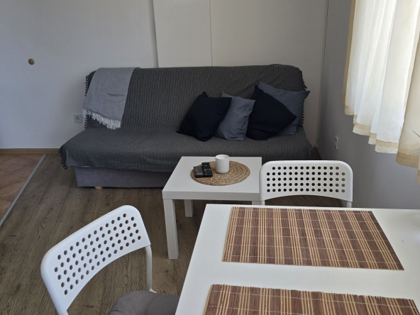 Дава се под наем Двустаен апартамент в Варна, Гръцка махала - 50 кв.м за 600 € - Снимка #1