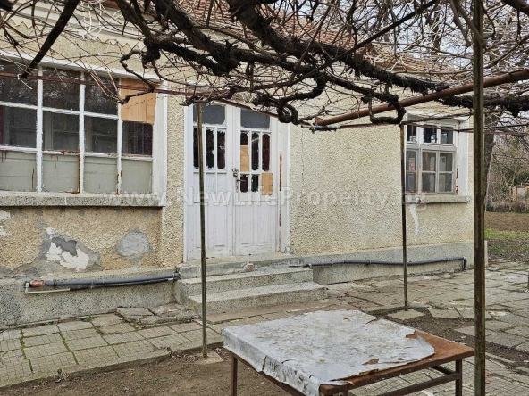 Къща в с. Гюльовца, Област Бургас - 80 кв.м за 694 €/кв.м - Снимка #1