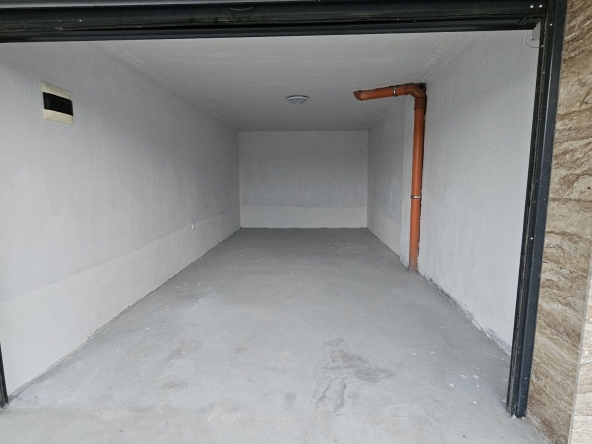 Дава се под наем Гараж / Паркомясто в Пловдив, Западен - 19 кв.м за 91.8 € - Снимка #1