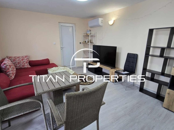 Дава се под наем Етаж от къща в Варна, м-т Траката - 60 кв.м за 700 € - Снимка #1