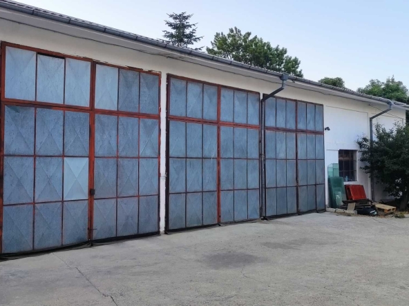 Дава се под наем Склад в Варна, м-т Траката - 147 кв.м за 550 € - Снимка #1