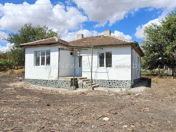 Къща в с. Дюлево, Област Бургас - 70 кв.м за 786 €/кв.м - Снимка #1