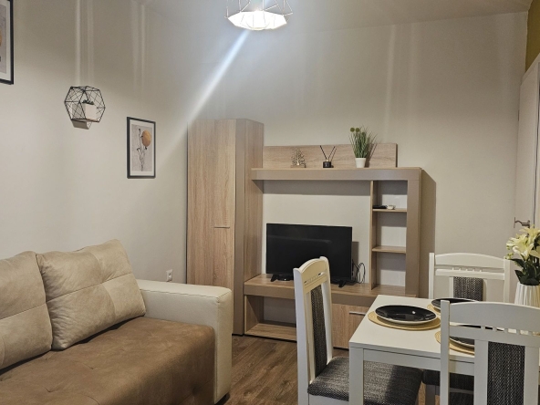 Дава се под наем Двустаен апартамент в Варна, Операта - 47 кв.м за 484.5 € - Снимка #1